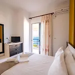 Aparthotel Roan *