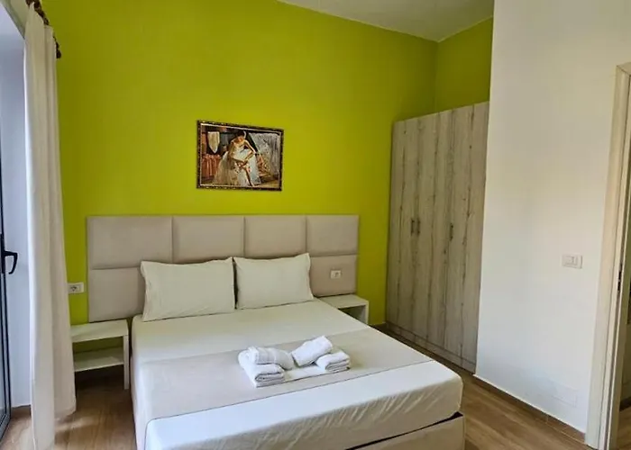 Roan Sarandë