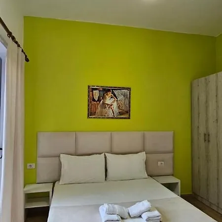 Roan Aparthotel *