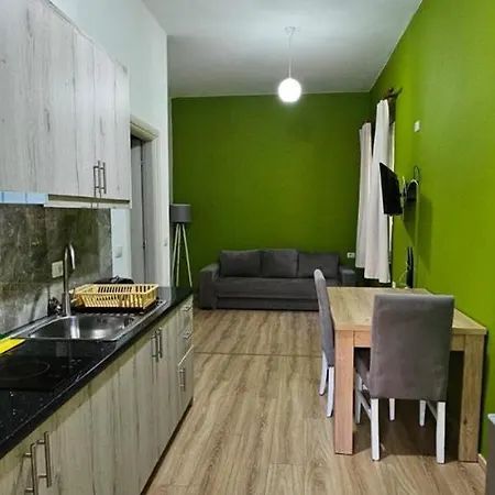 Roan Aparthotel *