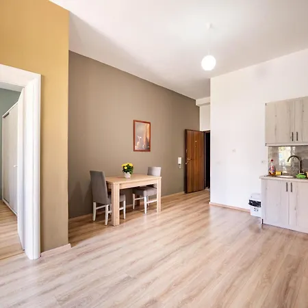 Roan Apart Otel Saranda