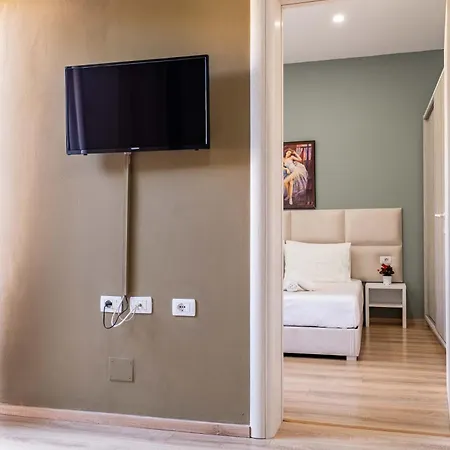Roan Aparthotel *