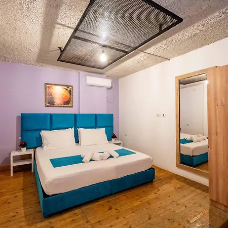 Roan Aparthotel *