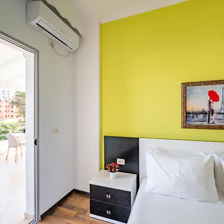 Roan Aparthotel *