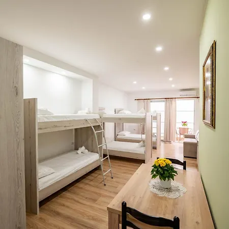 Apart Otel Roan Saranda