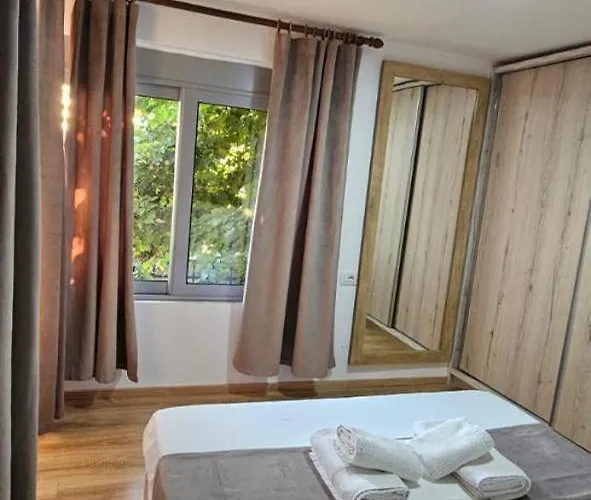 Roan Lejlighedshotel Sarandë