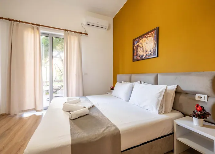 Roan Lägenhetshotell Sarandë